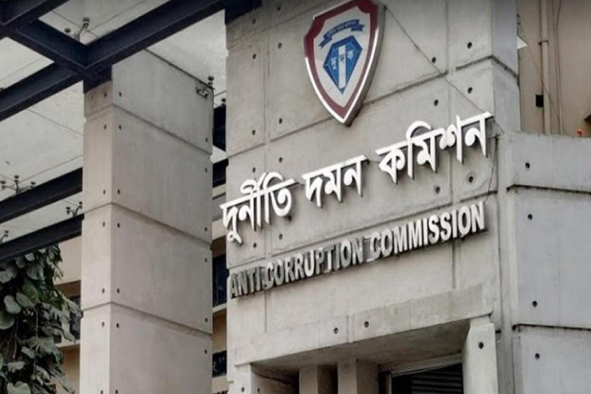 পূবালী ব্যাংকের চেয়ারম্যান-এমডির বিরুদ্ধে ২১১ কোটি অনিয়মের অভিযোগ